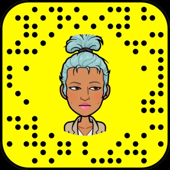 HELP ME REACH MY NEW GOAL OF 400K FOLLOWERS!!! 🤗🤗 - Picture 4 of 8